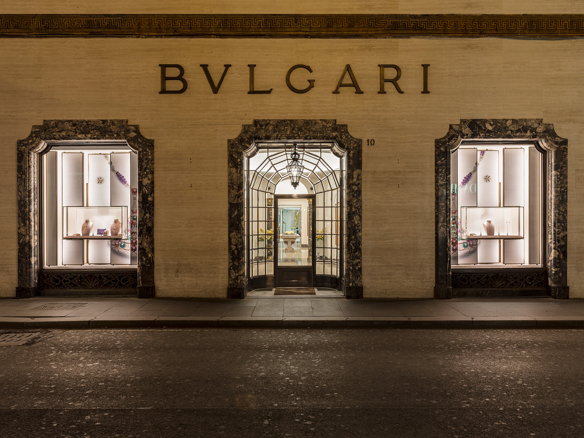 Bulgari Condotti Boutique - Jewelry Lighting - Metis Lighting