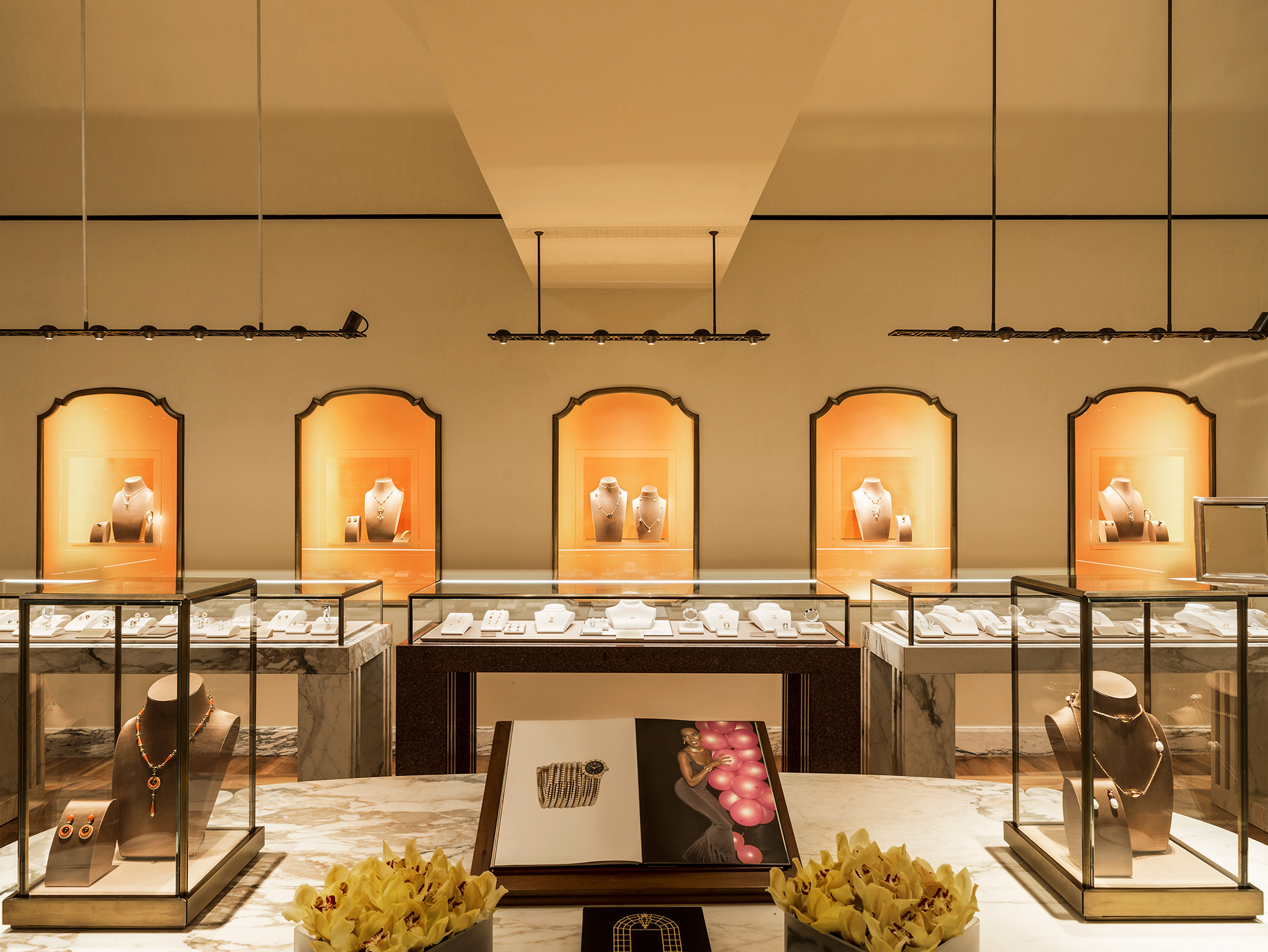 Bulgari Condotti Boutique - Jewelry Lighting - Metis Lighting