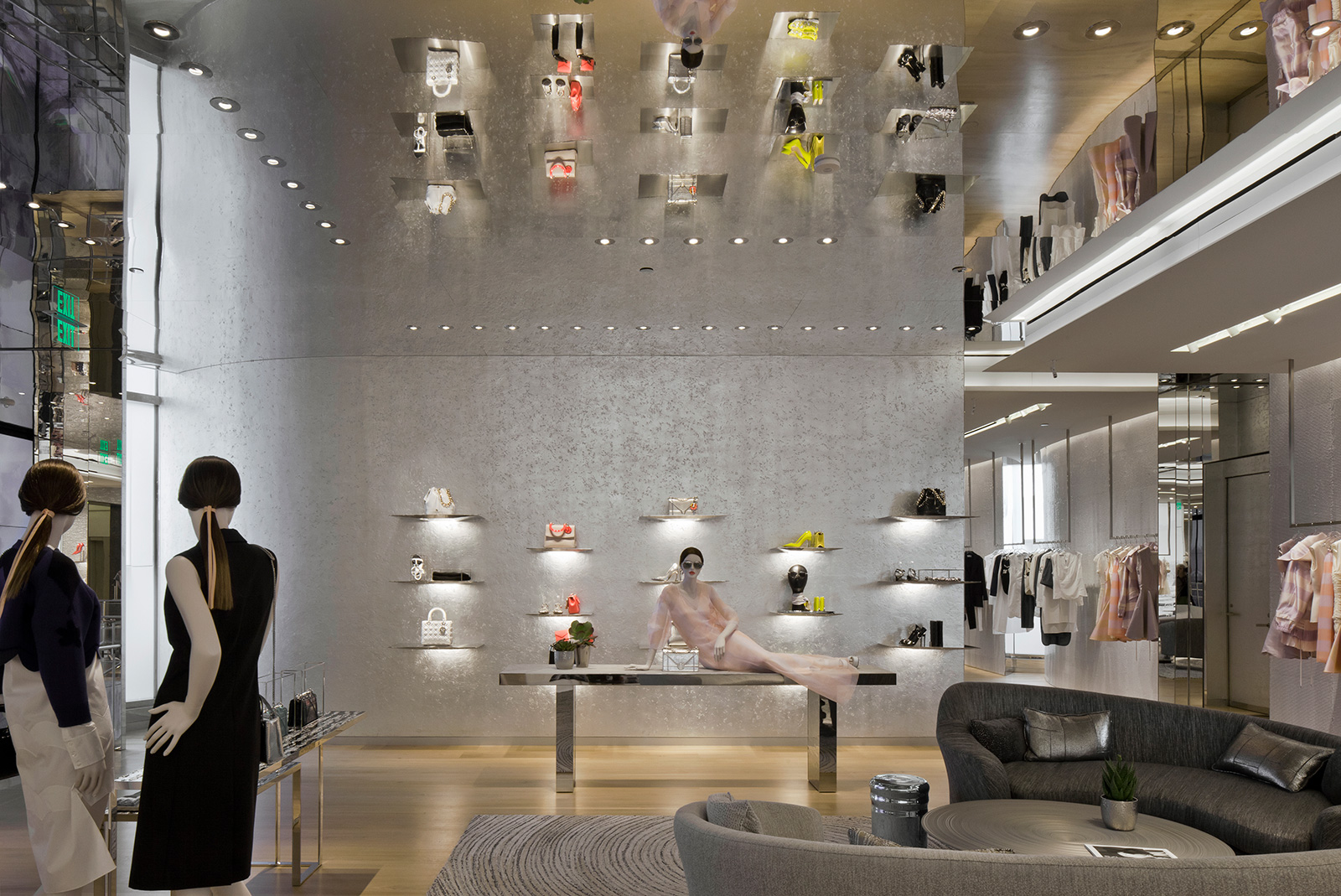 Miami Dior boutique by Barbarito Bancel has pleats