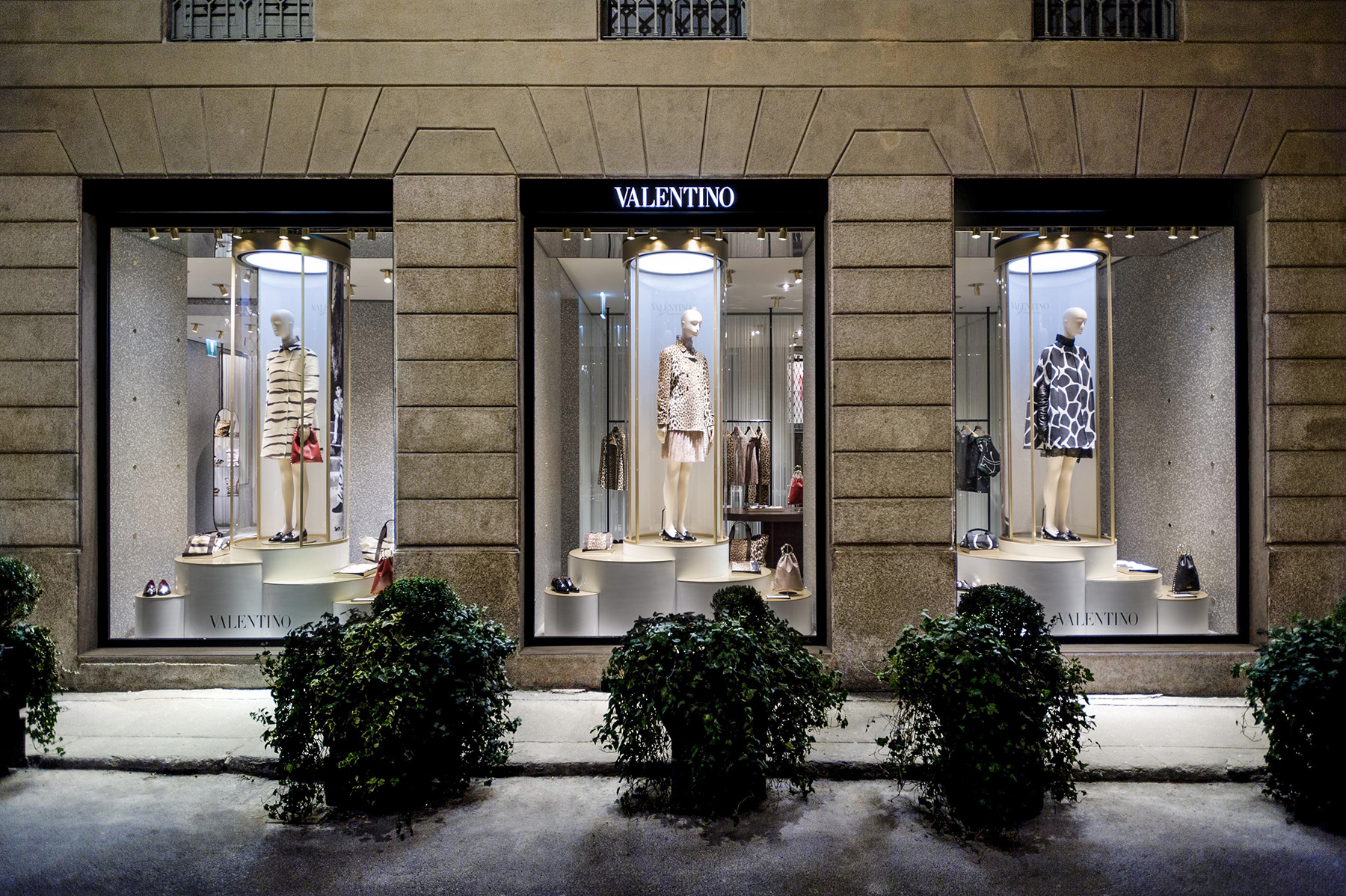 Valentino Milan Flagship Store Retail - Metis Lighting