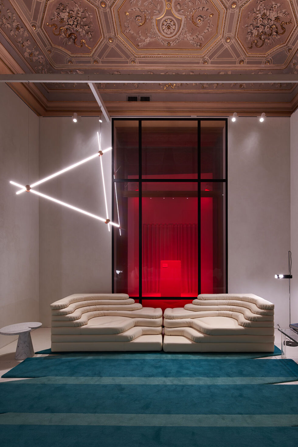 The art of light Fuorisalone - Metis Lighting